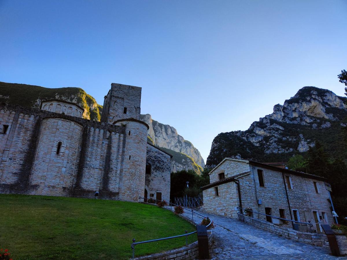 B&B Bivacco Frasassi Climbing & Trail Running House Genga  Exterior foto